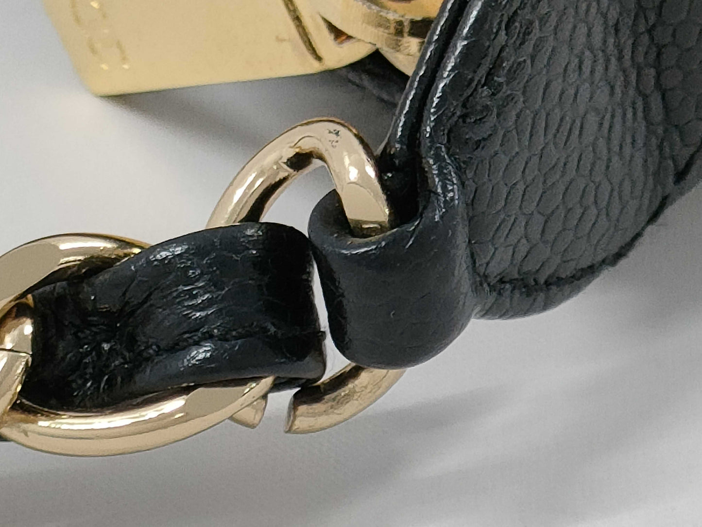 CHANEL Matelasse Caviar Skin Coco Mark Shoulder Bag
