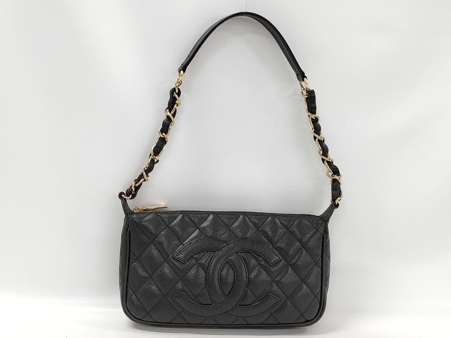 CHANEL Matelasse Caviar Skin Coco Mark Shoulder Bag