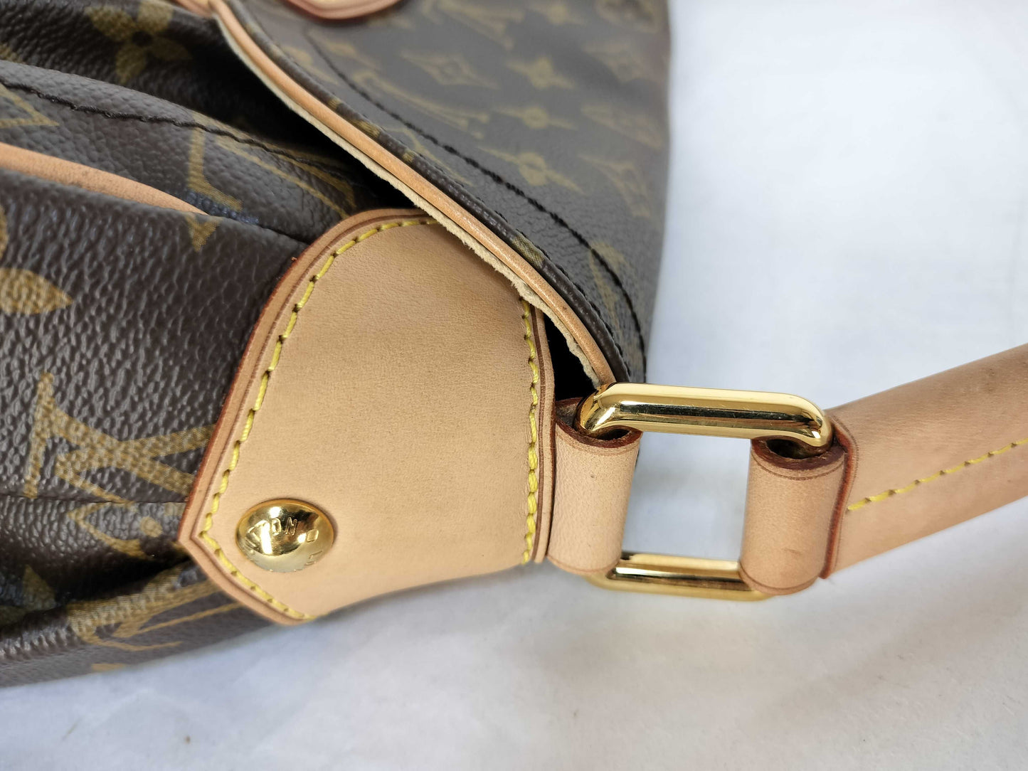 LOUIS VUITTON LOUIS VUITTON Monogram Monogram Beverly MM Shoulder Bag