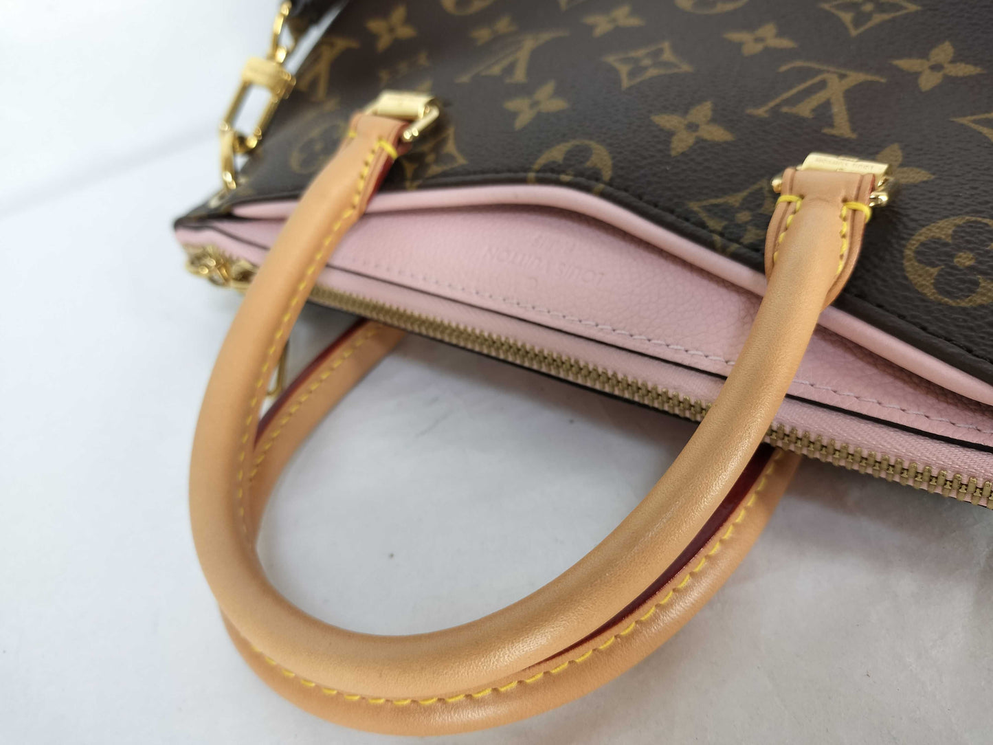 LOUIS VUITTON LOUIS VUITTON Monogram Pallas BB Handbag