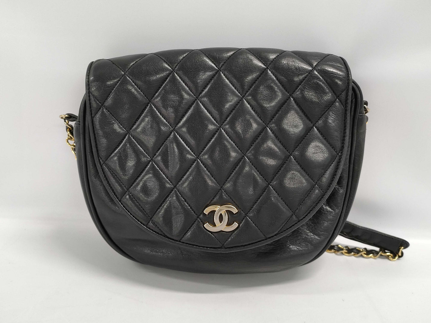 CHANEL Matelasse Chain Shoulder Bag