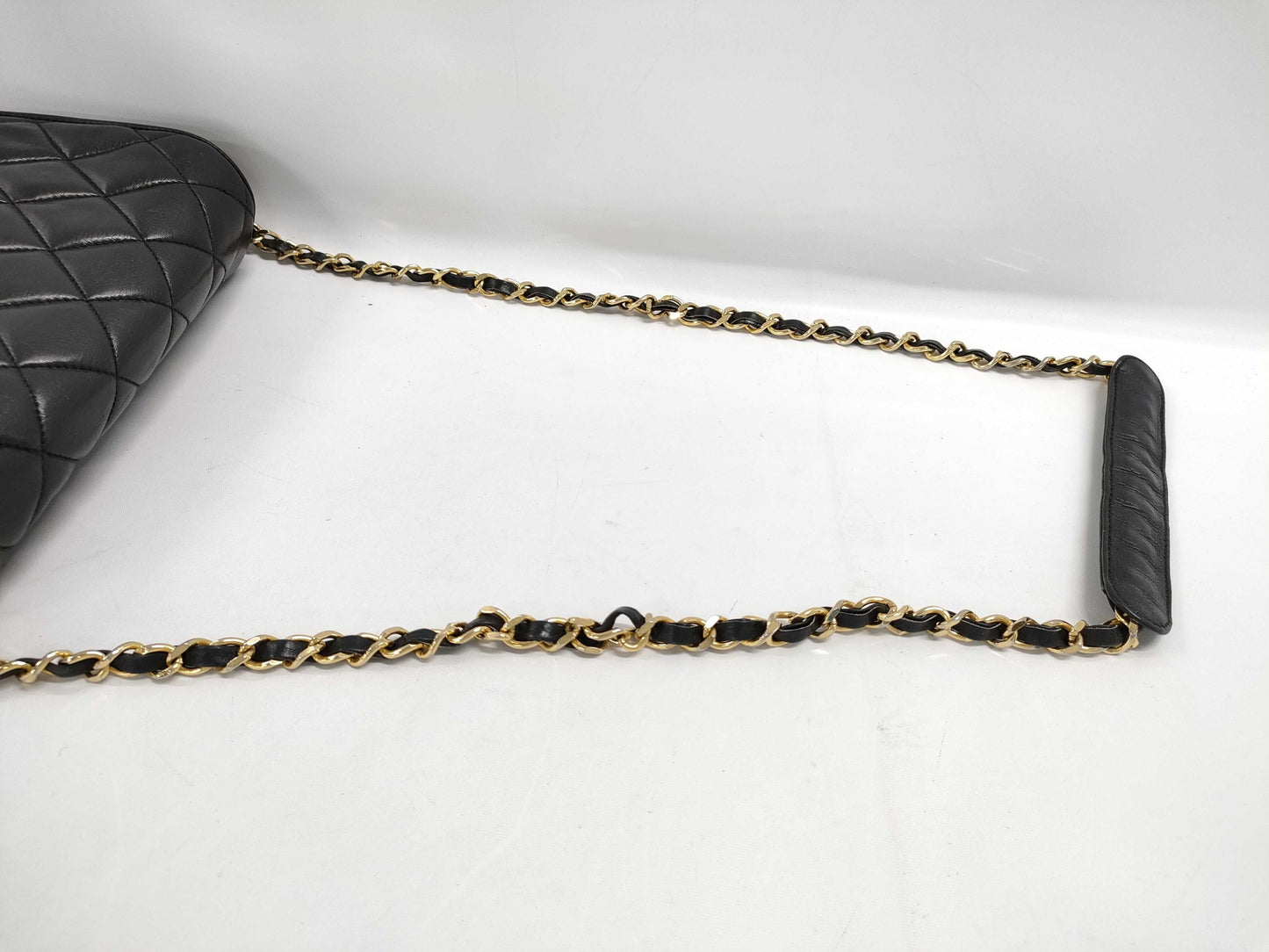 CHANEL Matelasse Chain Shoulder Bag