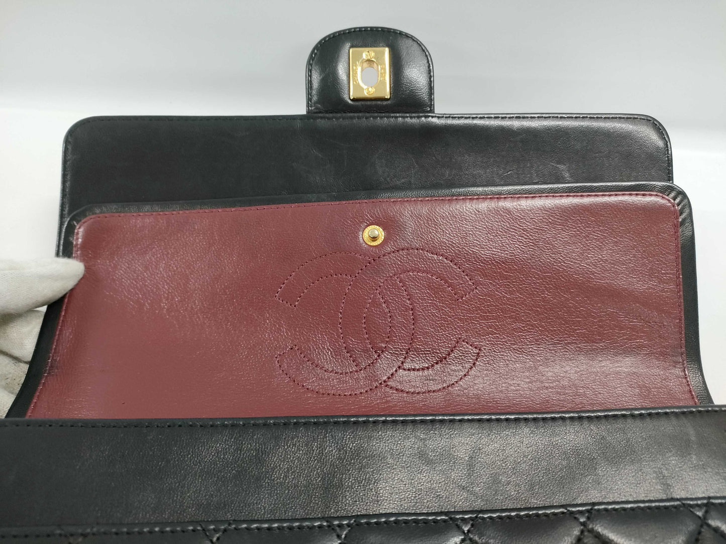 CHANEL Matelasse Chain Shoulder Bag