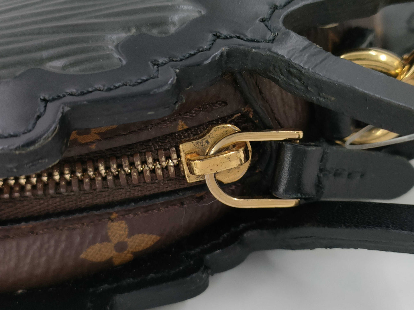 LOUIS VUITTON LV Cat Pochette RFID Catgram Shoulder Bag