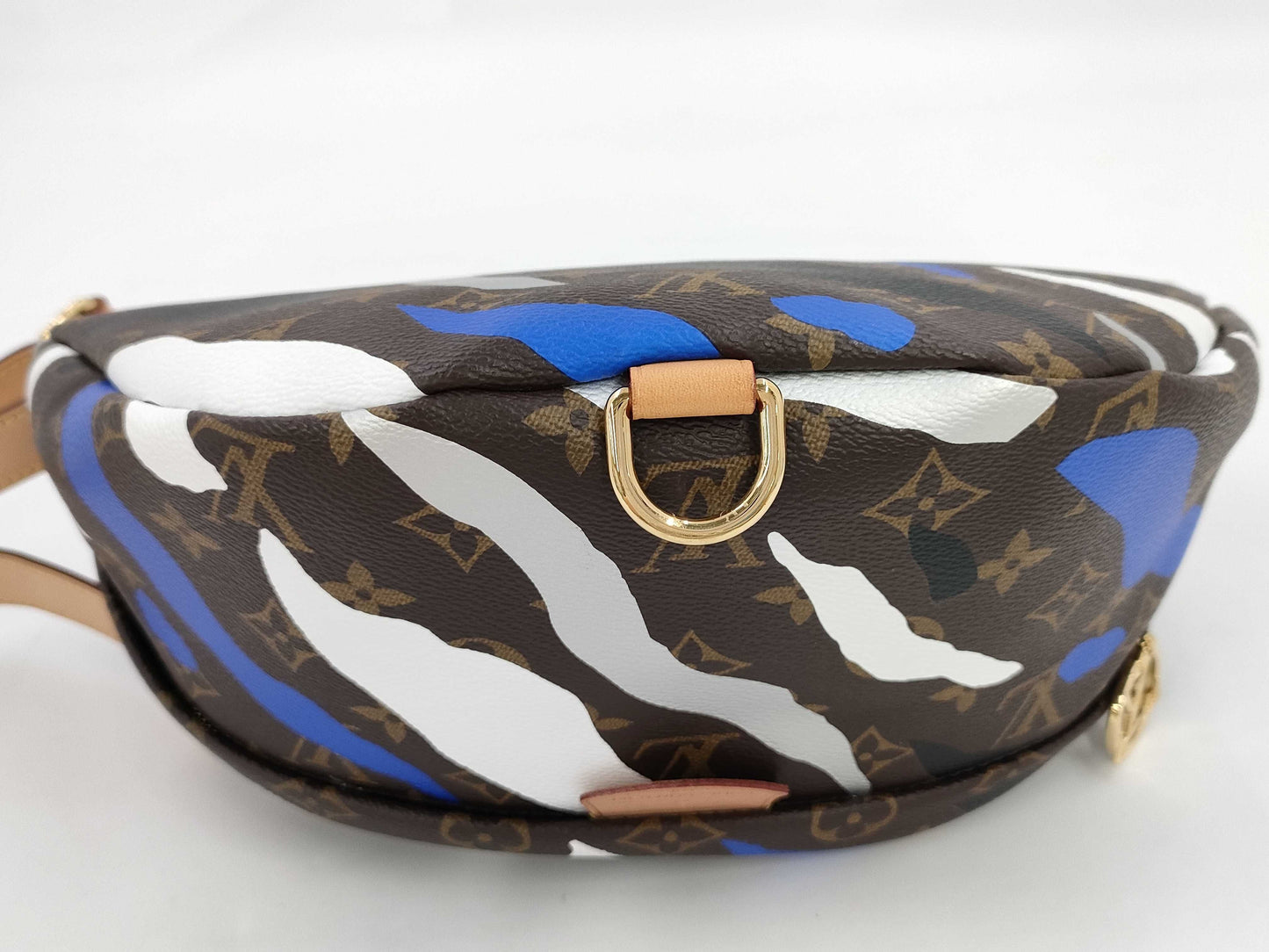 LOUIS VUITTON LV Bum Bag Leak of Legend TJ4199 Waist Bag