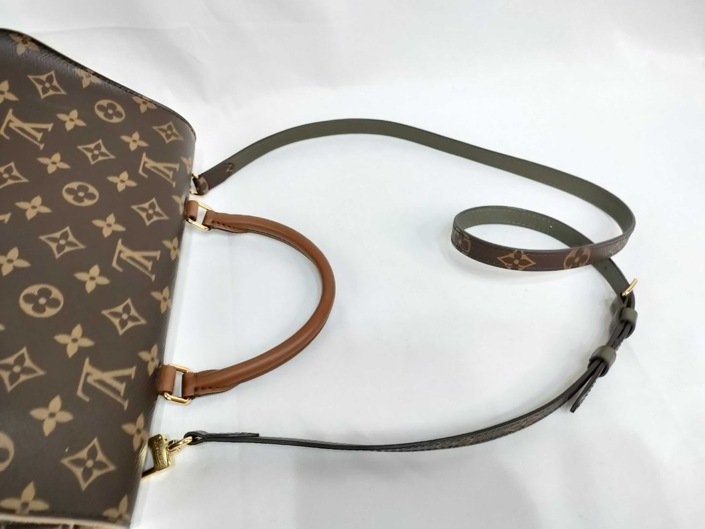 LOUIS VUITTON LOUIS VUITTON Monogram LOUIS VUITTON M44257 Monogram Marignan Brown Shoulder Bag