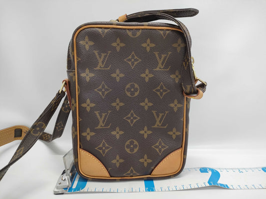 LOUIS VUITTON Monogram Louis Vuitton Amazon Shoulder Bag