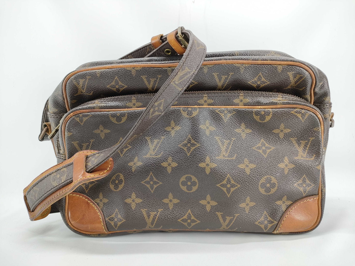 LOUIS VUITTON Monogram Bag Louis Vuitton Shoulder Bag