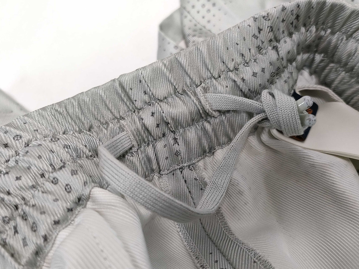 LOUIS VUITTON LOUIS VUITTON Gray Pants Pants