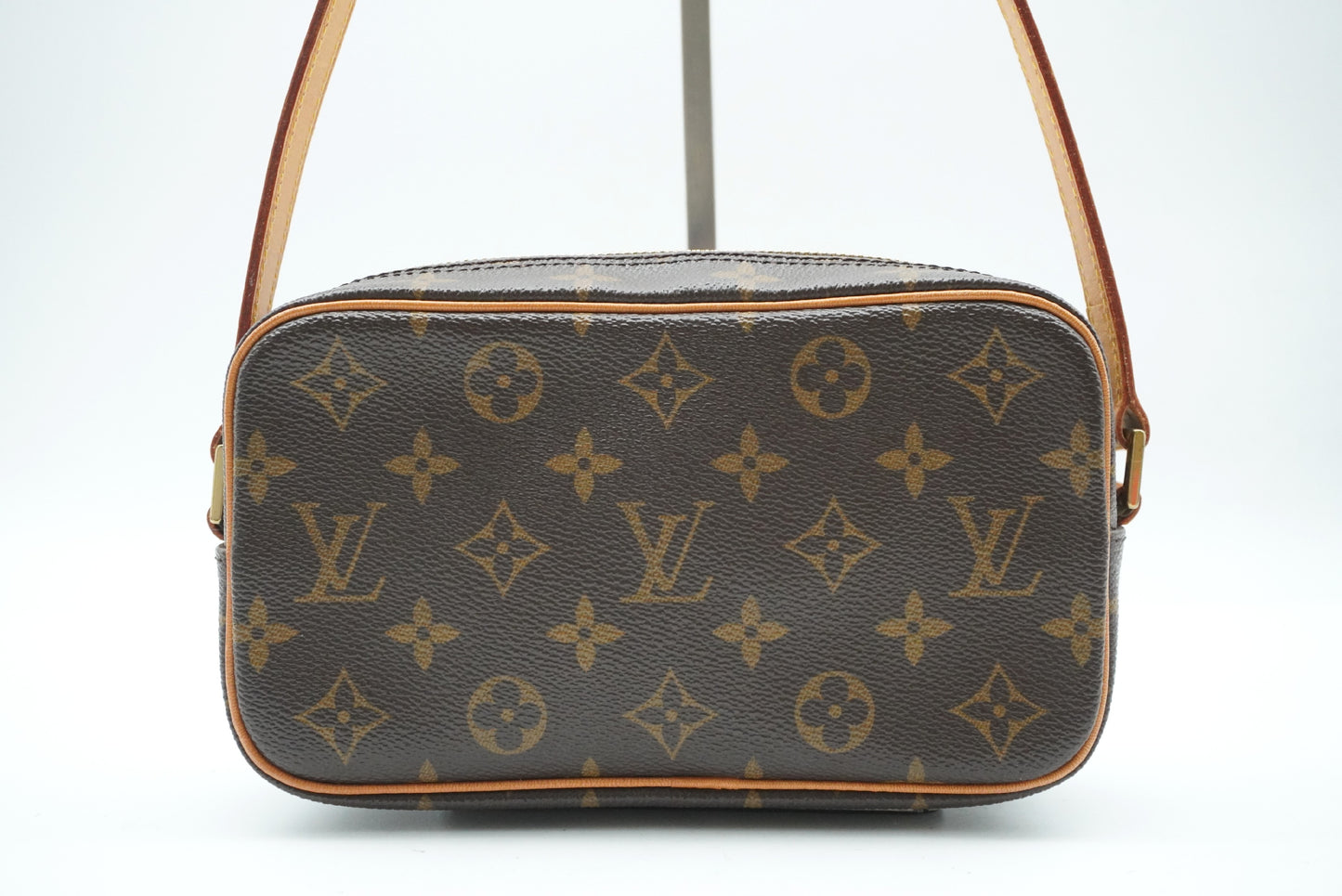 LOUIS VUITTON Monogram Pochette Cite M51183 Shoulder Bag
