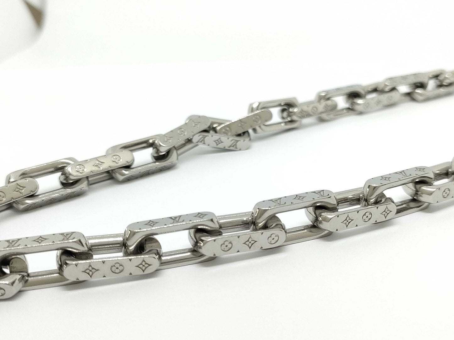 LOUIS VUITTON LV Collier Chain Necklace M00307 Necklace