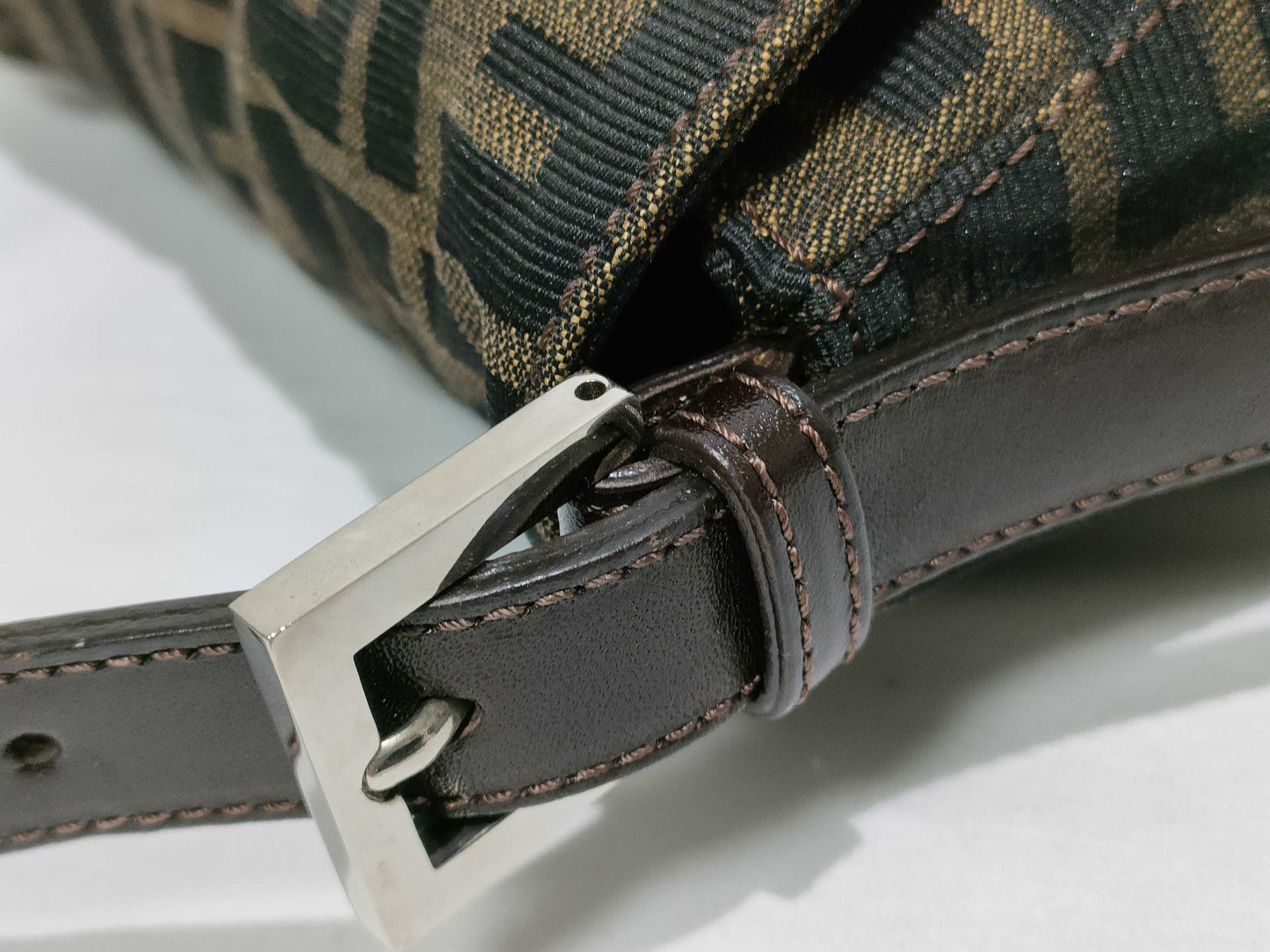FENDI Zucca pattern FENDI Mamma Bucket Zucca brown shoulder bag with crease strap