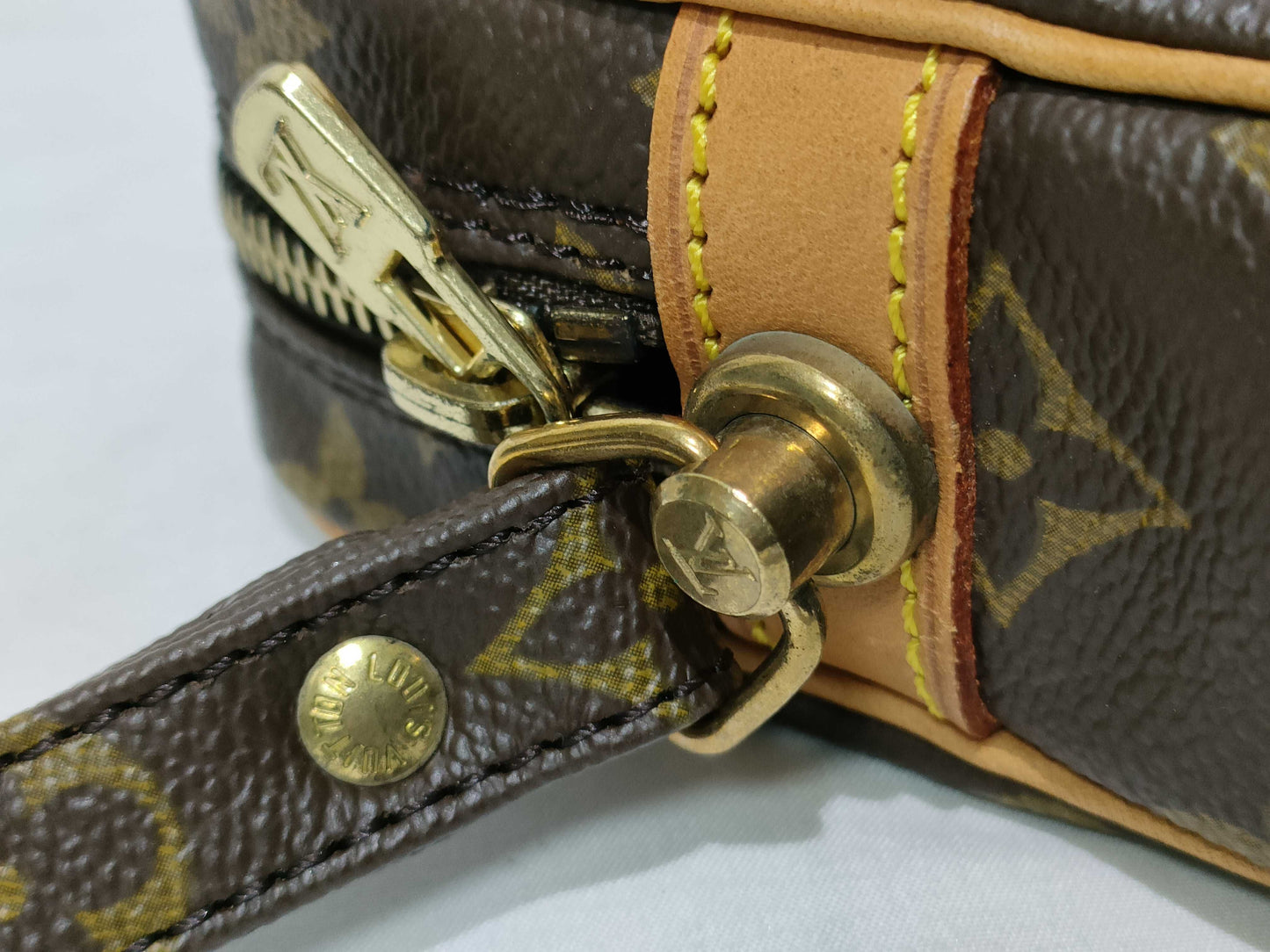 LOUIS VUITTON LOUIS VUITTON Monogram LV Monogram Marly Dragonne TH1911 Second Bag