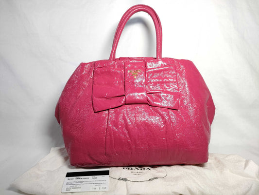 BN1601 Patent Leather Ribbon Handbag