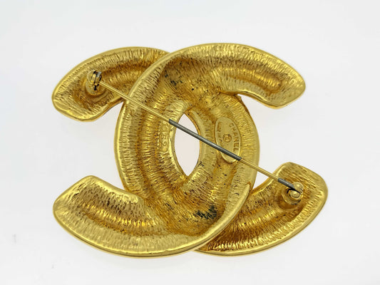 CHANEL Matelasse Coco Mark Brooch