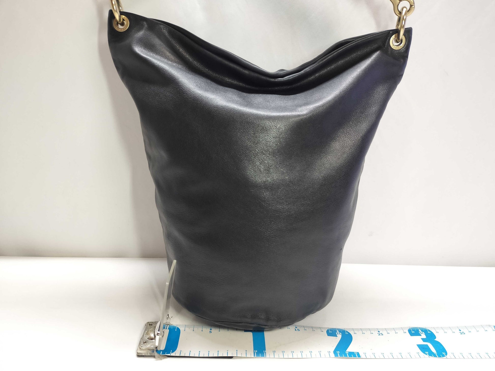 CHANEL shoulder bag