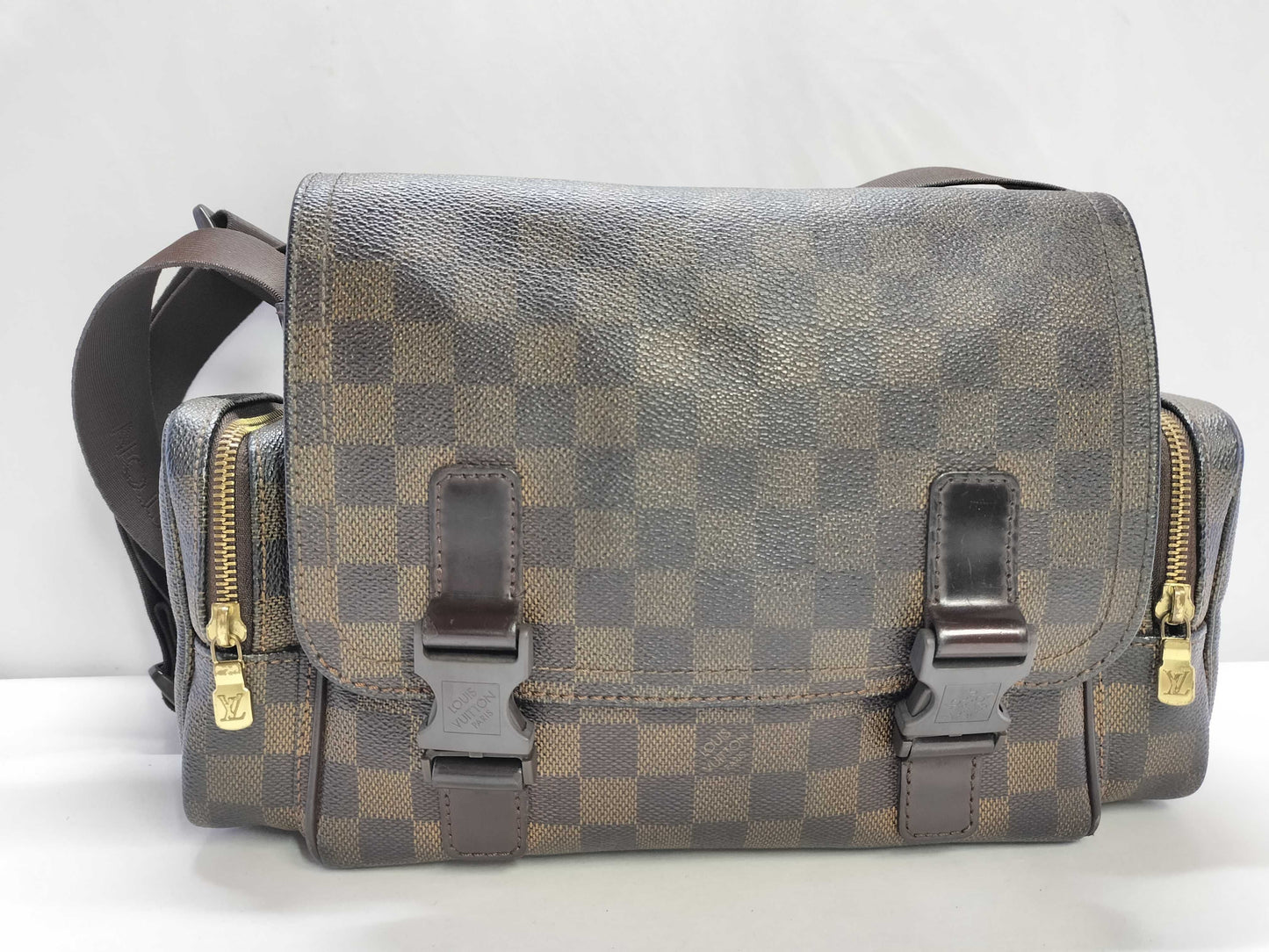 LOUIS VUITTON Damier Shoulder Bag