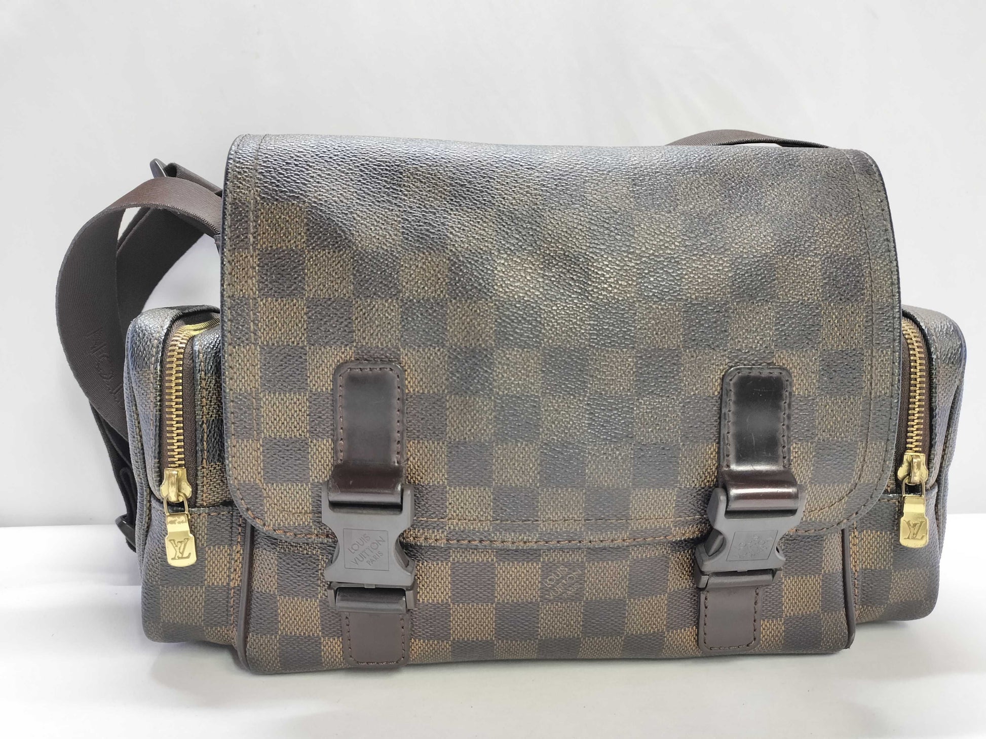 LOUIS VUITTON Damier Shoulder Bag