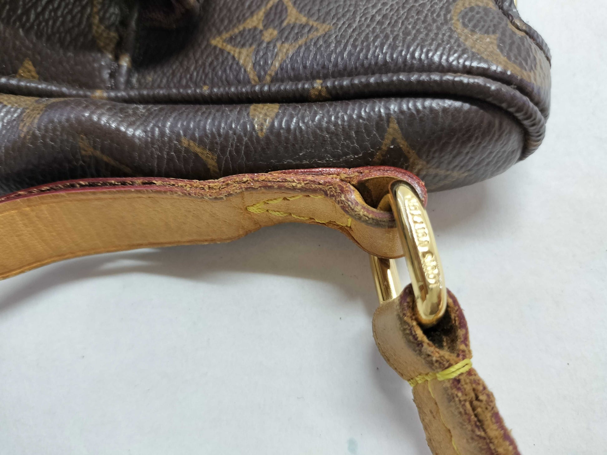 LOUIS VUITTON LOUIS VUITTON Vuitton Shoulder Bag