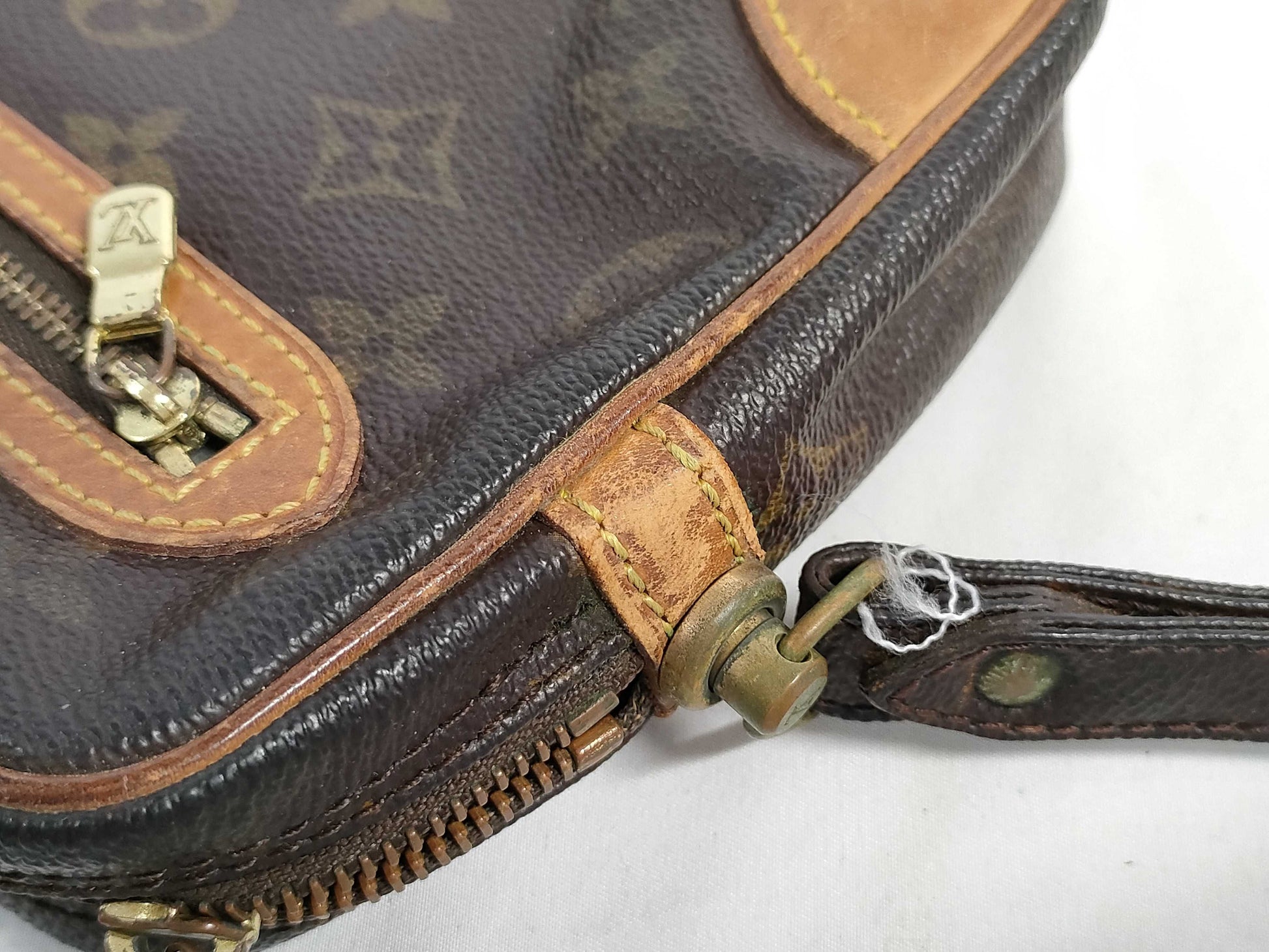 LOUIS VUITTON LOUIS VUITTON Vuitton Marly Dragonne Second Bag