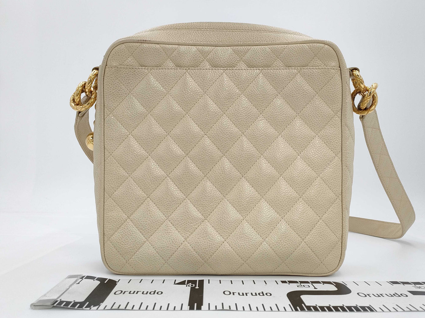CHANEL shoulder bag