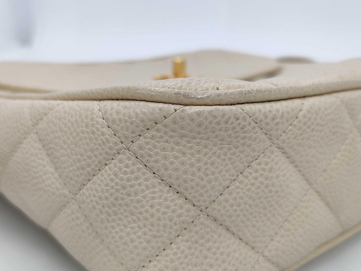 CHANEL shoulder bag