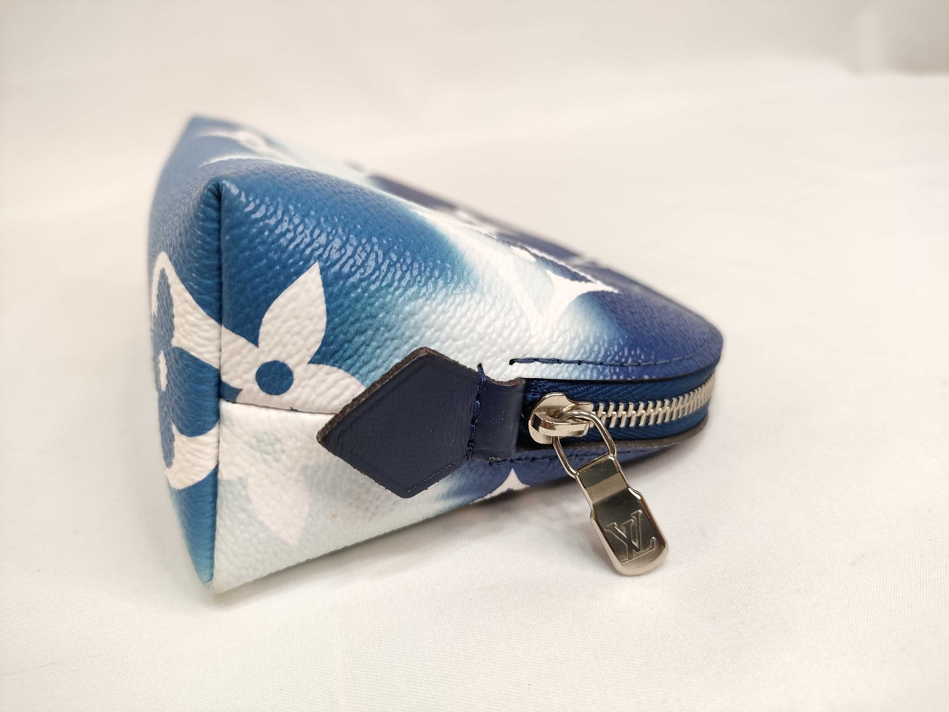 LOUIS VUITTON LV Escale Cosmetic Pouch and Other Accessories