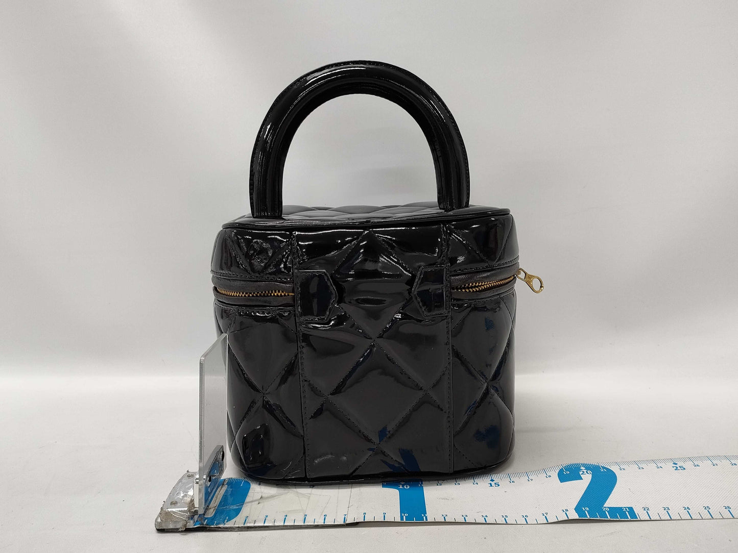 CHANEL CHANEL Matelasse Turnlock Coco Mark Patent Leather Handbag