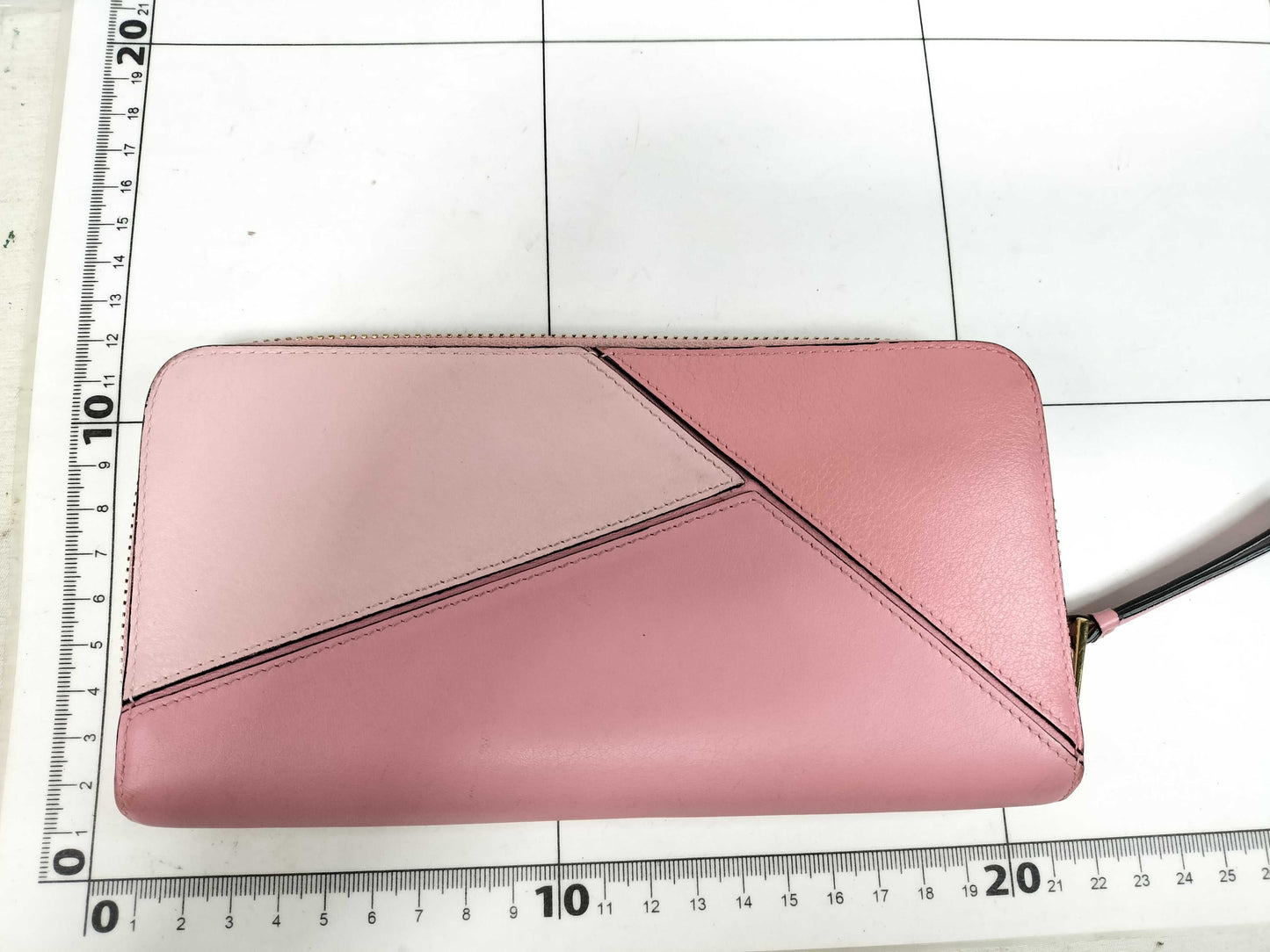 LOEWE Puzzle Round Zip Long Wallet Leather Wallet