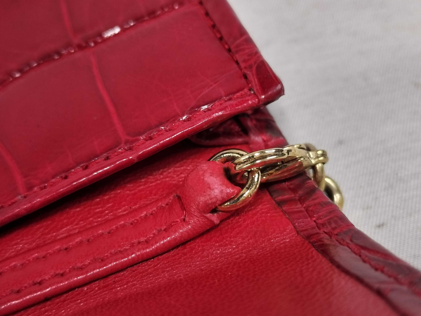 LOEWE Chain Shoulder Pouch Crocodile Heart Rare Pouch