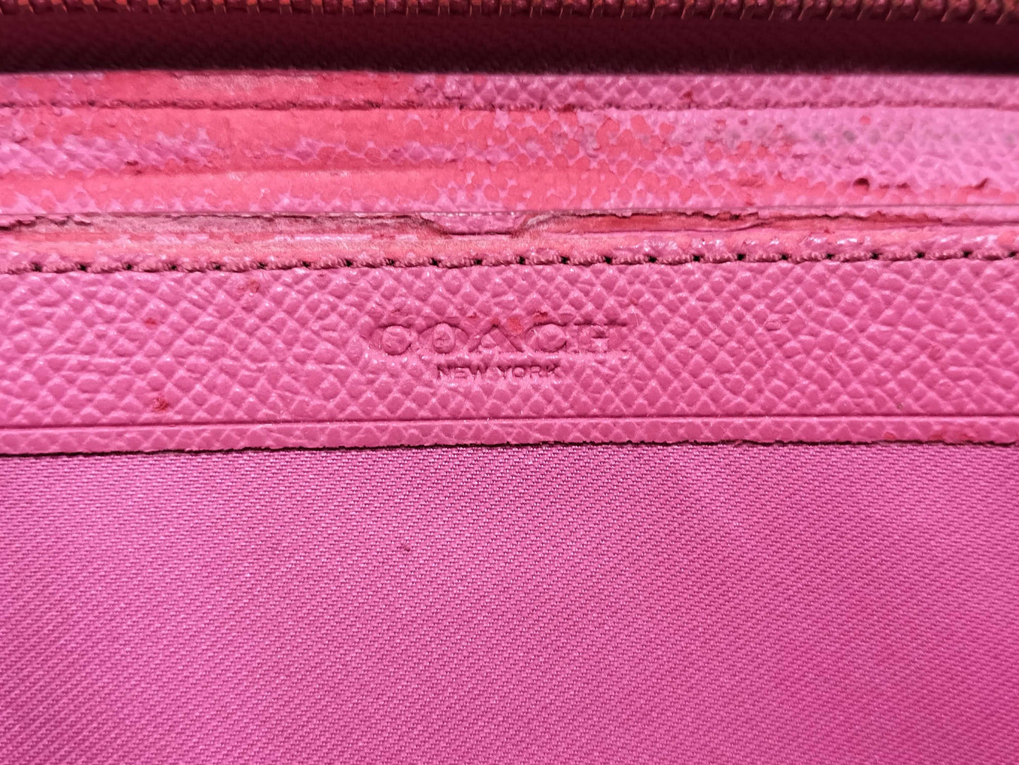 COACH Signature COACH Signature Wallet 5-Piece Wallet