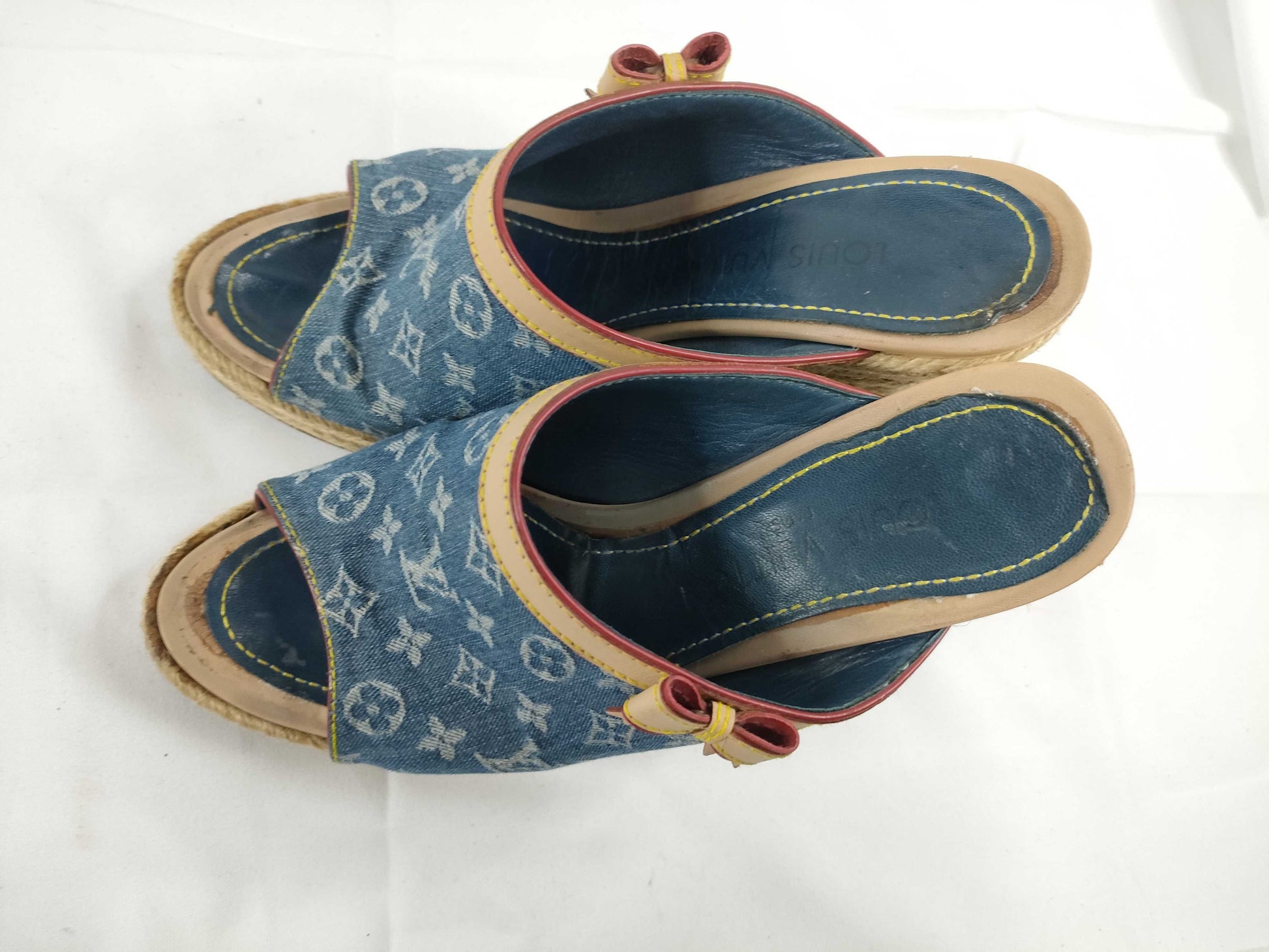 LOUIS VUITTON Louis Vuitton wedge sandals