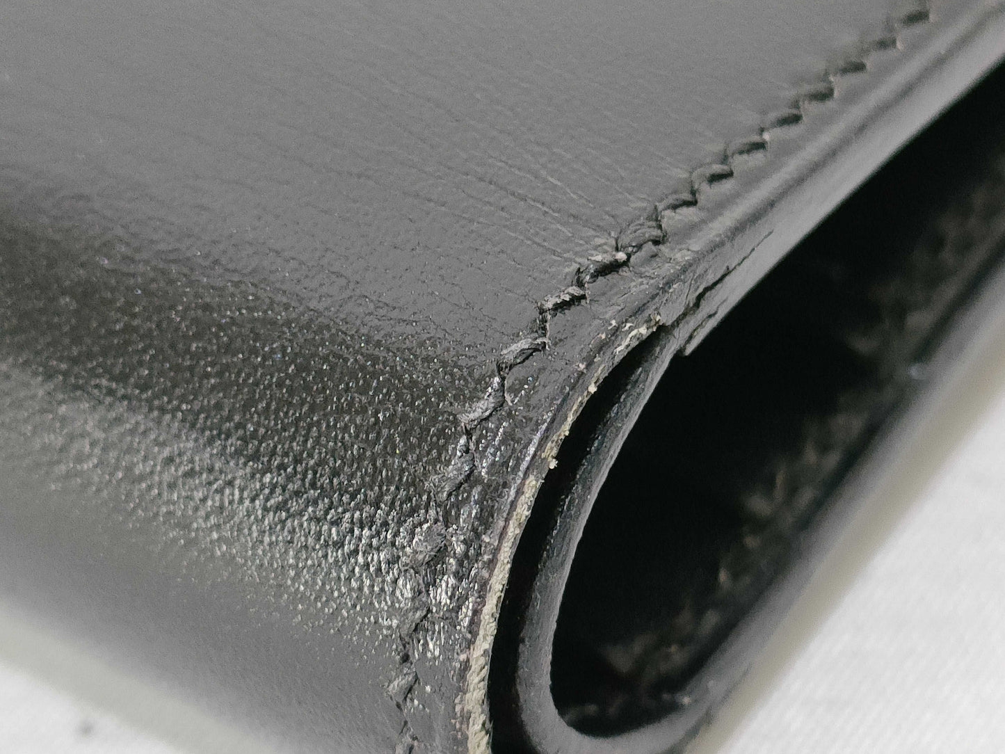 HERMES Bearn Compact Black Box Calf Wallet