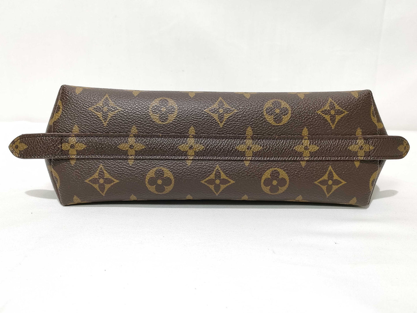 LOUIS VUITTON LOUIS VUITTON Monogram Louis Vuitton Pochette Cosmetic Monogram Pouch