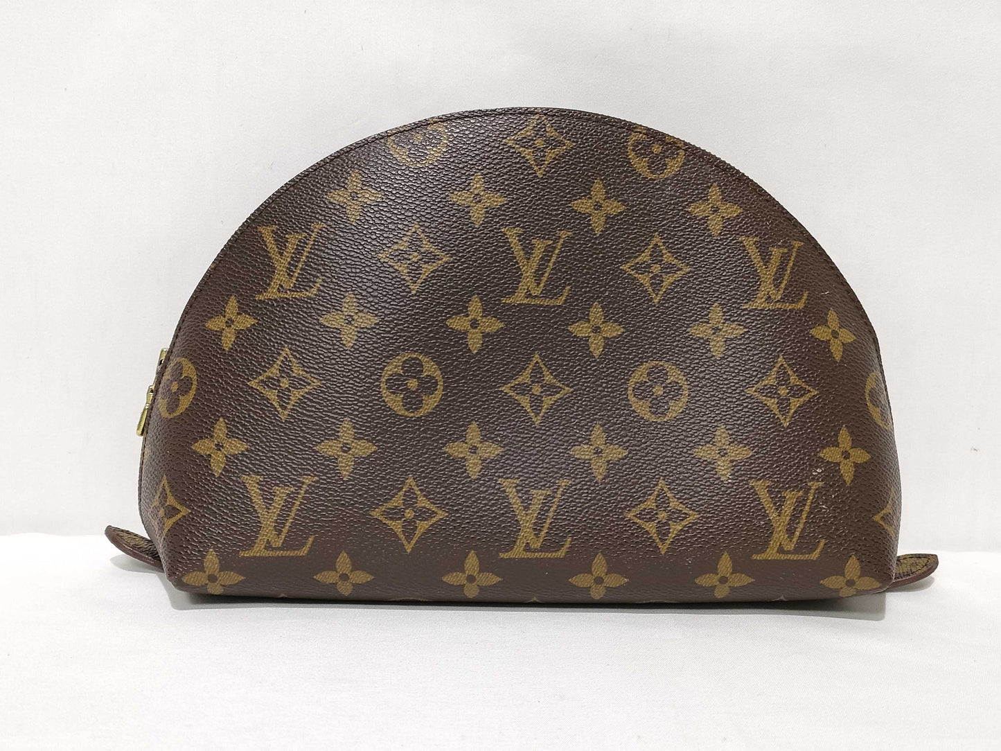 LOUIS VUITTON LOUIS VUITTON Monogram Louis Vuitton Pochette Cosmetic Monogram Pouch