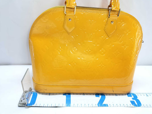 LOUIS VUITTON Epi Louis Vuitton Vernis Alma PM Jaune Passion Handbag M91695 MI1112