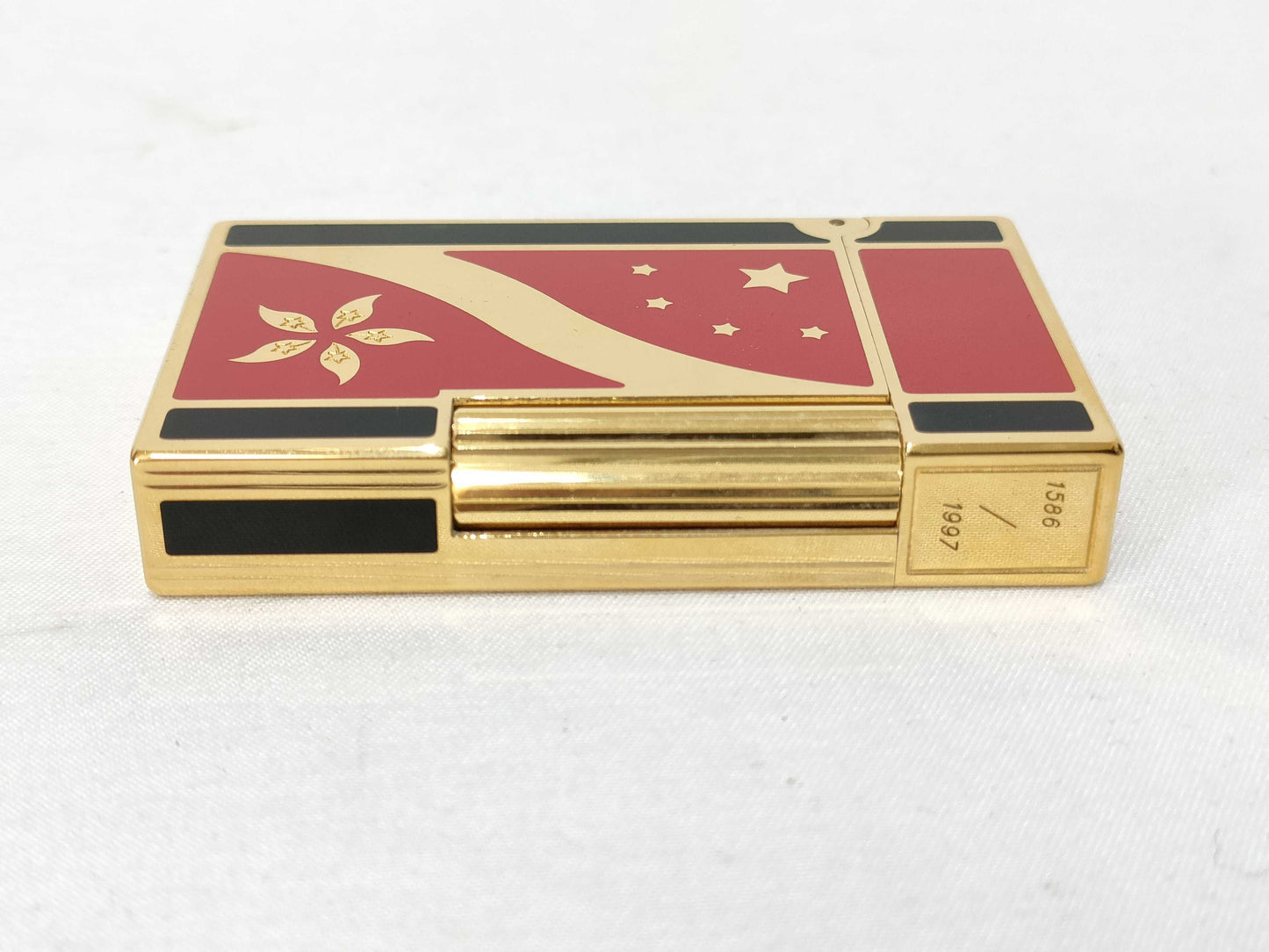 S.T. Dupont S.T. Dupont Dupont Line 2 1997 Hong Kong Handover Commemorative Lighter Limited Edition of 1997