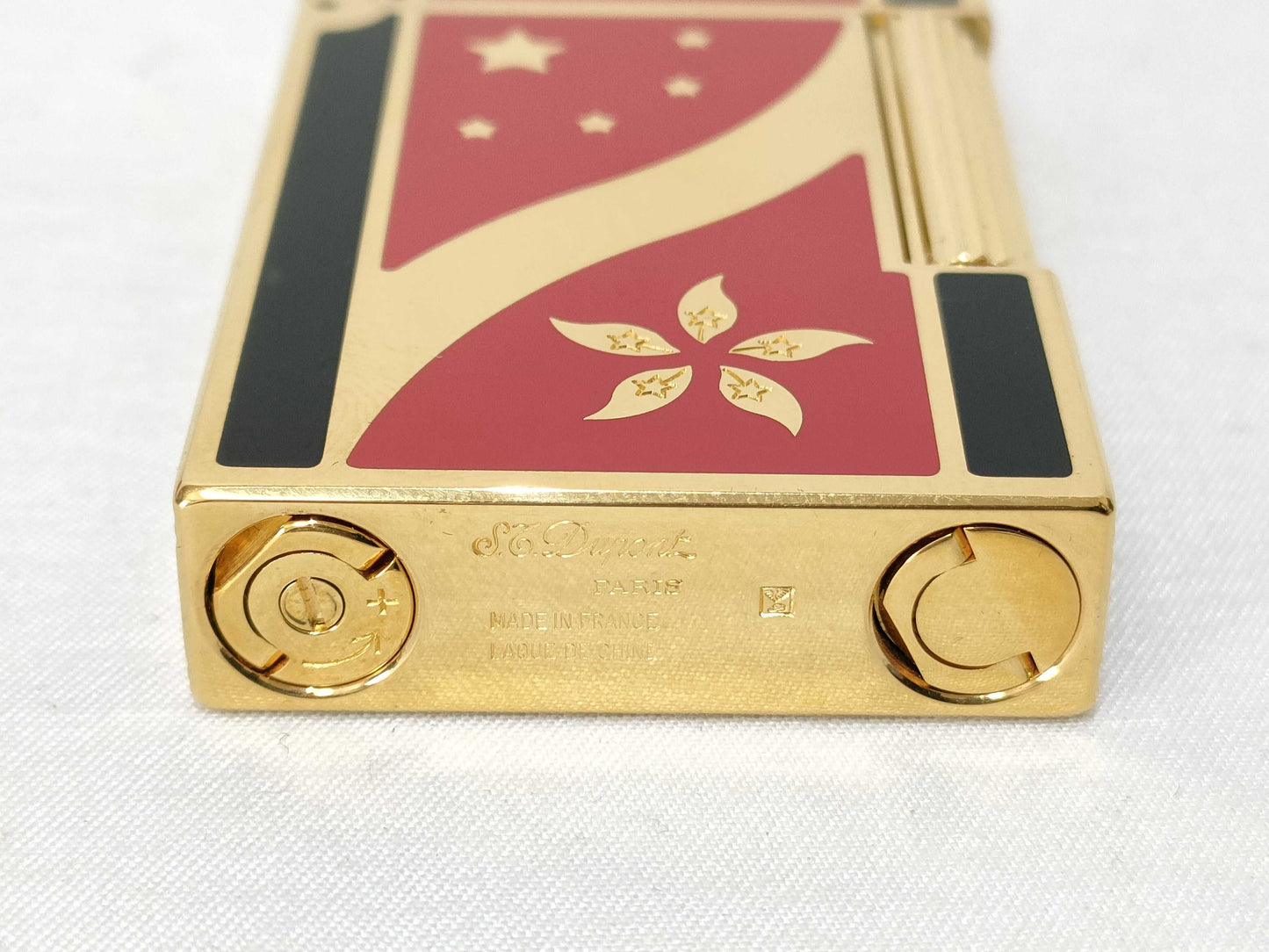 S.T. Dupont S.T. Dupont Dupont Line 2 1997 Hong Kong Handover Commemorative Lighter Limited Edition of 1997