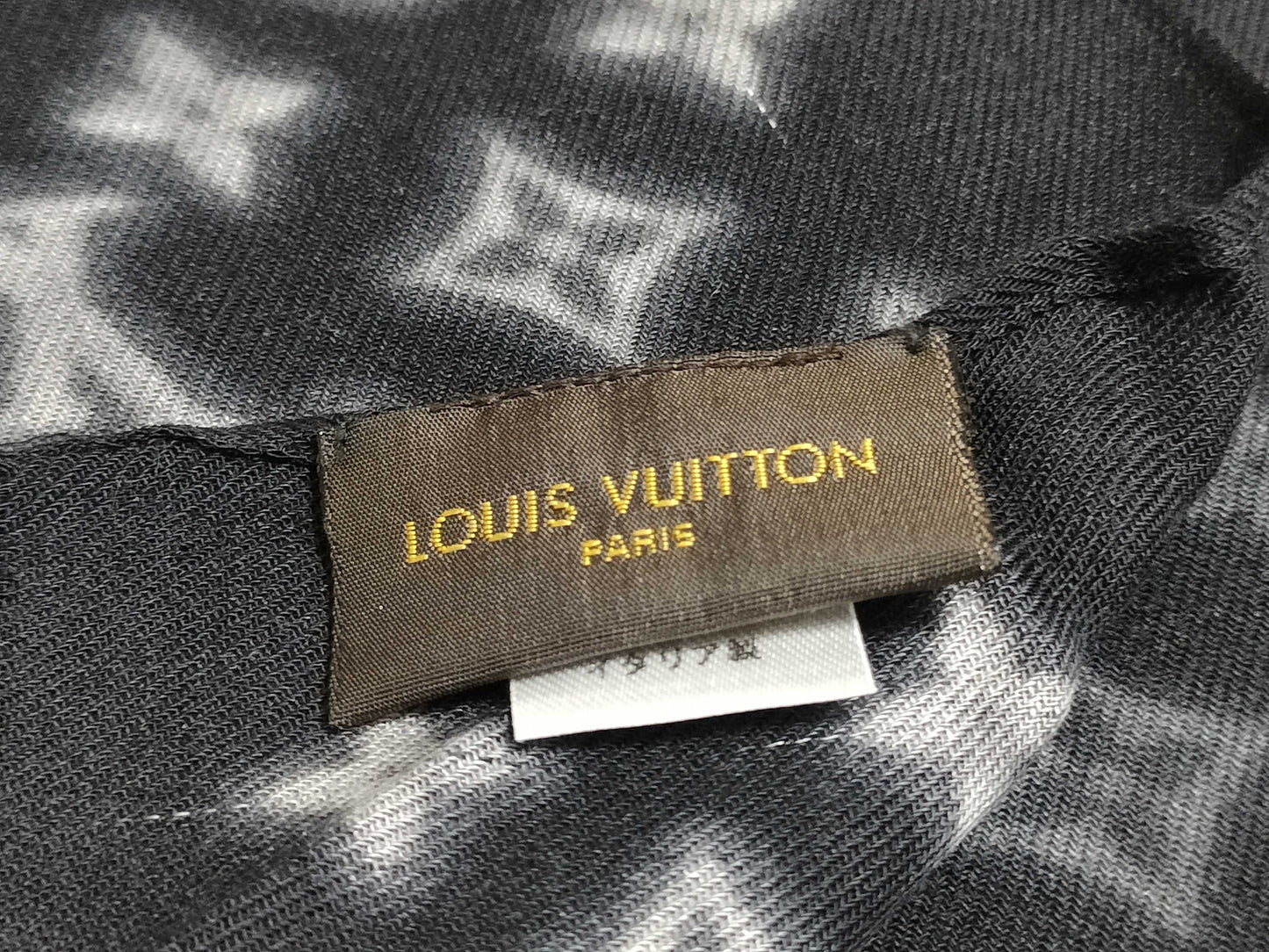 LOUIS VUITTON Monogram Eclipse Blurry Fragment Stole, Wool, Silk, and Cashmere, Black, M73743 OS0137 Other Accessories