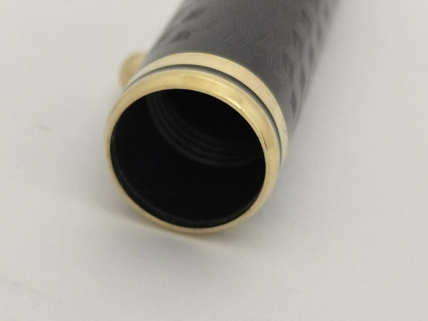 SHEAFFER CONOSOAR Fountain Pen, 18K Black and Gold