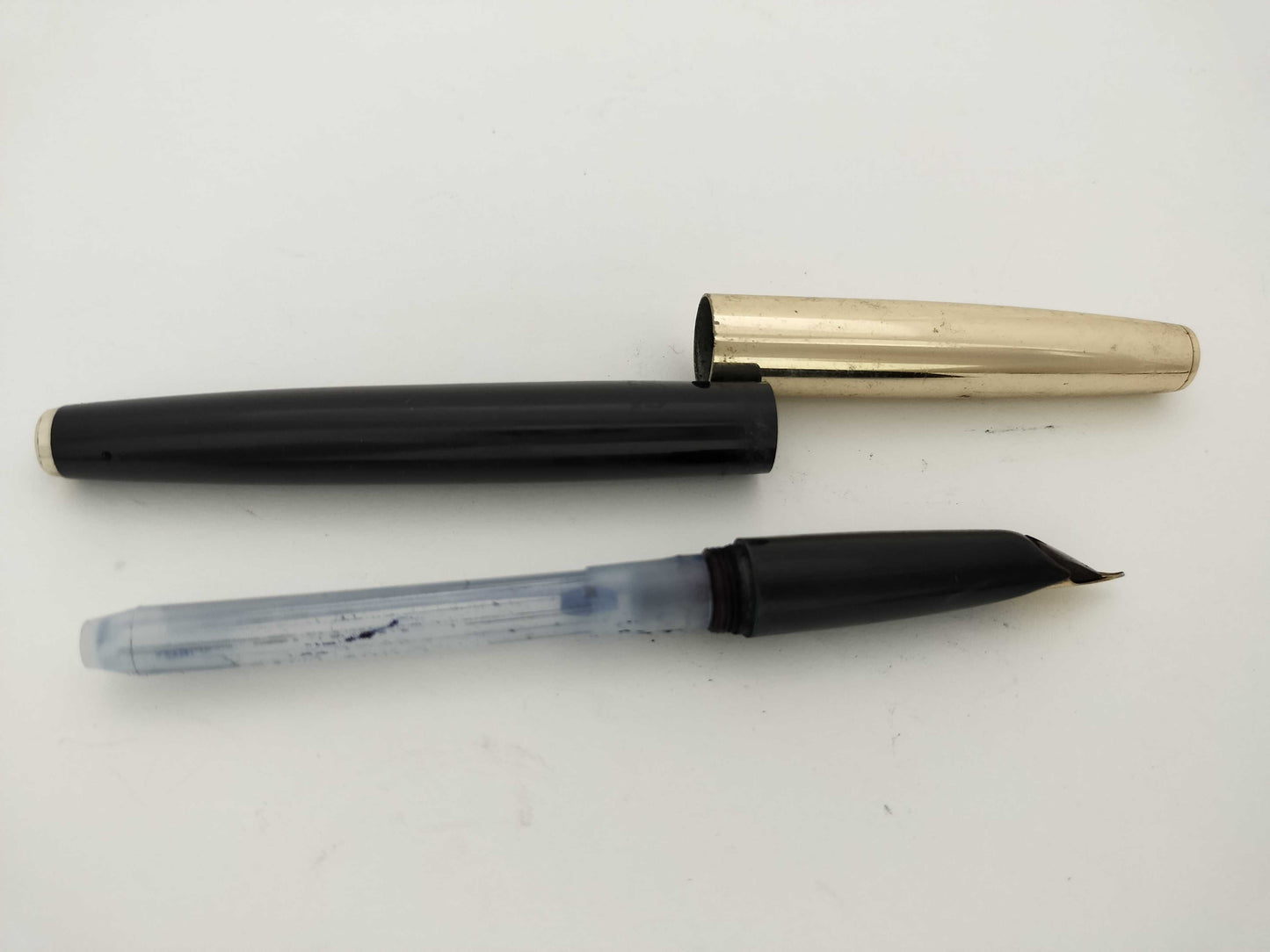 SLIDER Fountain Pen, K14 Gold x Black, Pens & Fountain Pens