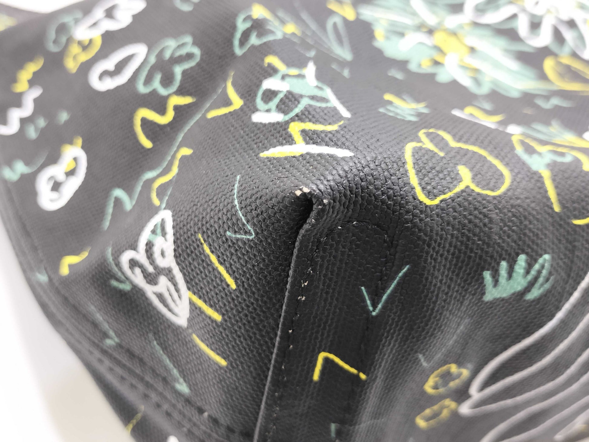 BURBERRY LONDON ENGLAND Large Reversible Doodle Tote Bag