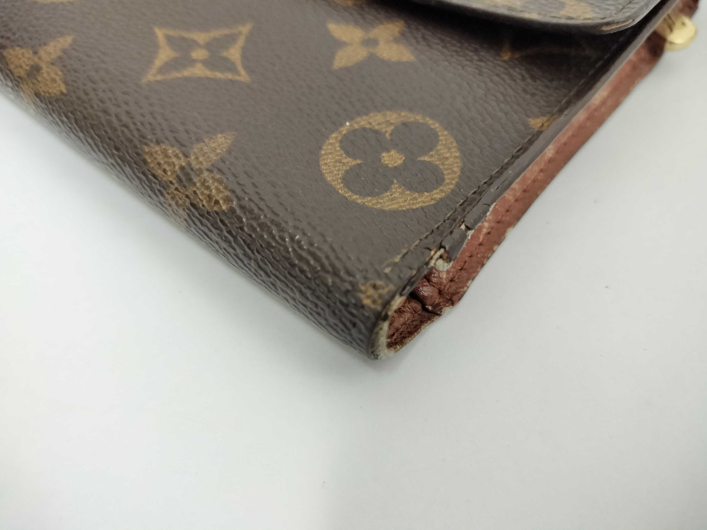 LOUIS VUITTON LOUIS VUITTON Monogram Tri-fold Wallet Monogram Wallet