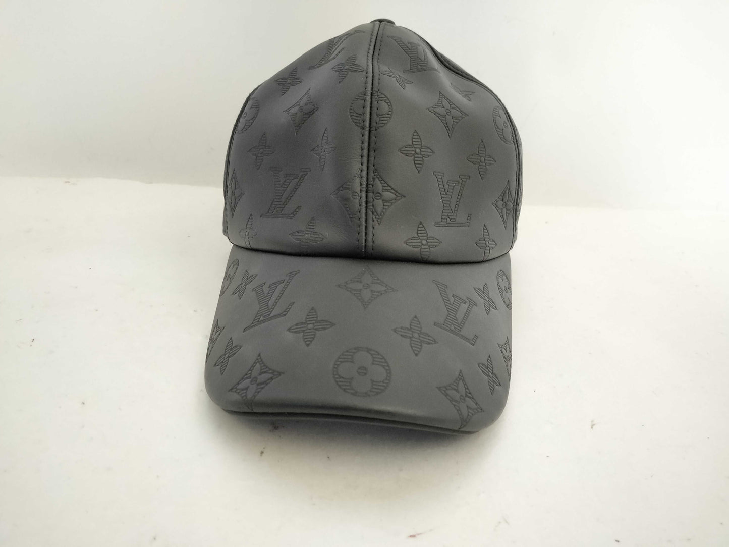 LOUIS VUITTON LOUIS VUITTON Caps and other accessories
