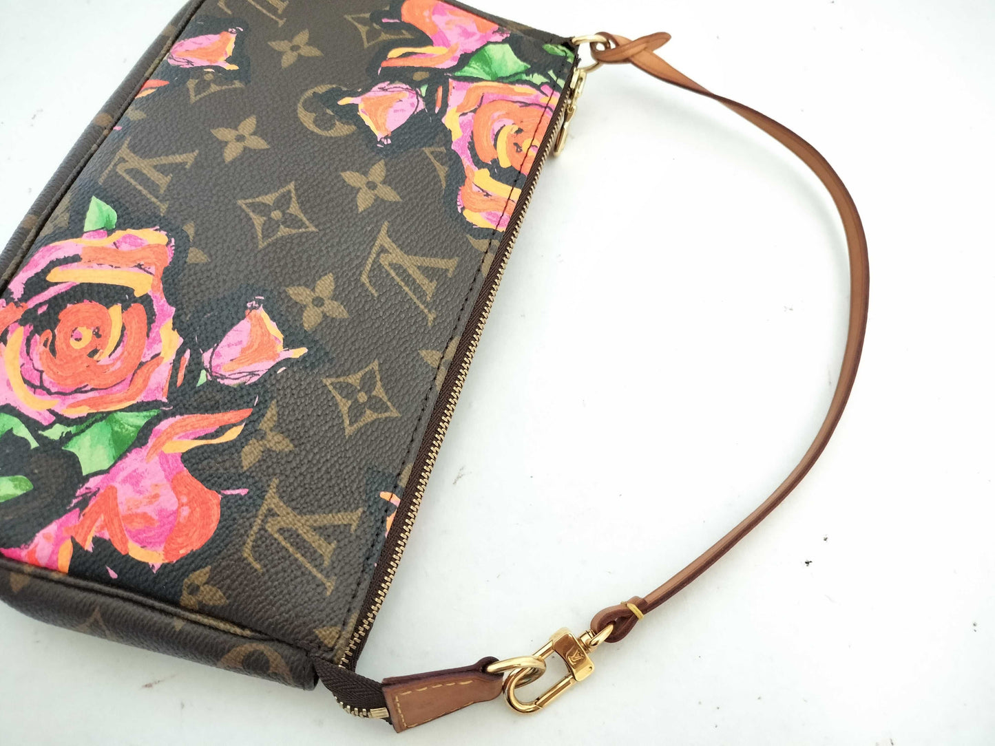 LOUIS VUITTON LOUIS VUITTON Accessory Pouch Monogram Rose Pouch