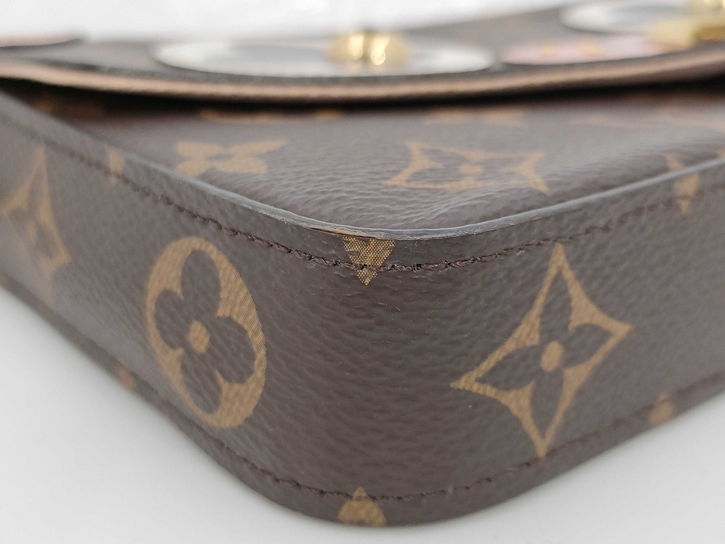 LOUIS VUITTON Pochette Felicie Shoulder Bag
