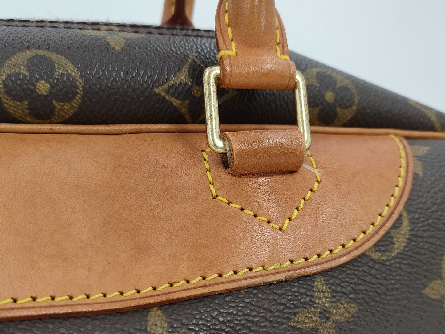 LOUIS VUITTON Deauville handbag