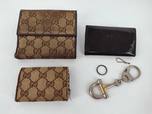 GUCCI wallet, key case, and other accessories set of 4. GUCCI wallet