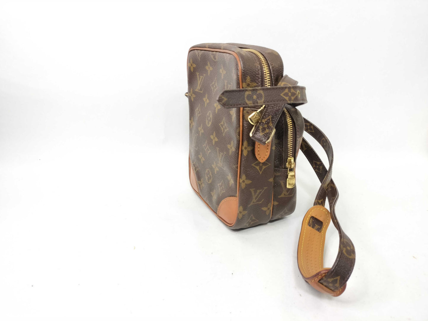 LOUIS VUITTON Monogram LOUIS VUITTON Monogram Vuitton Amazon M45236 Shoulder Bag