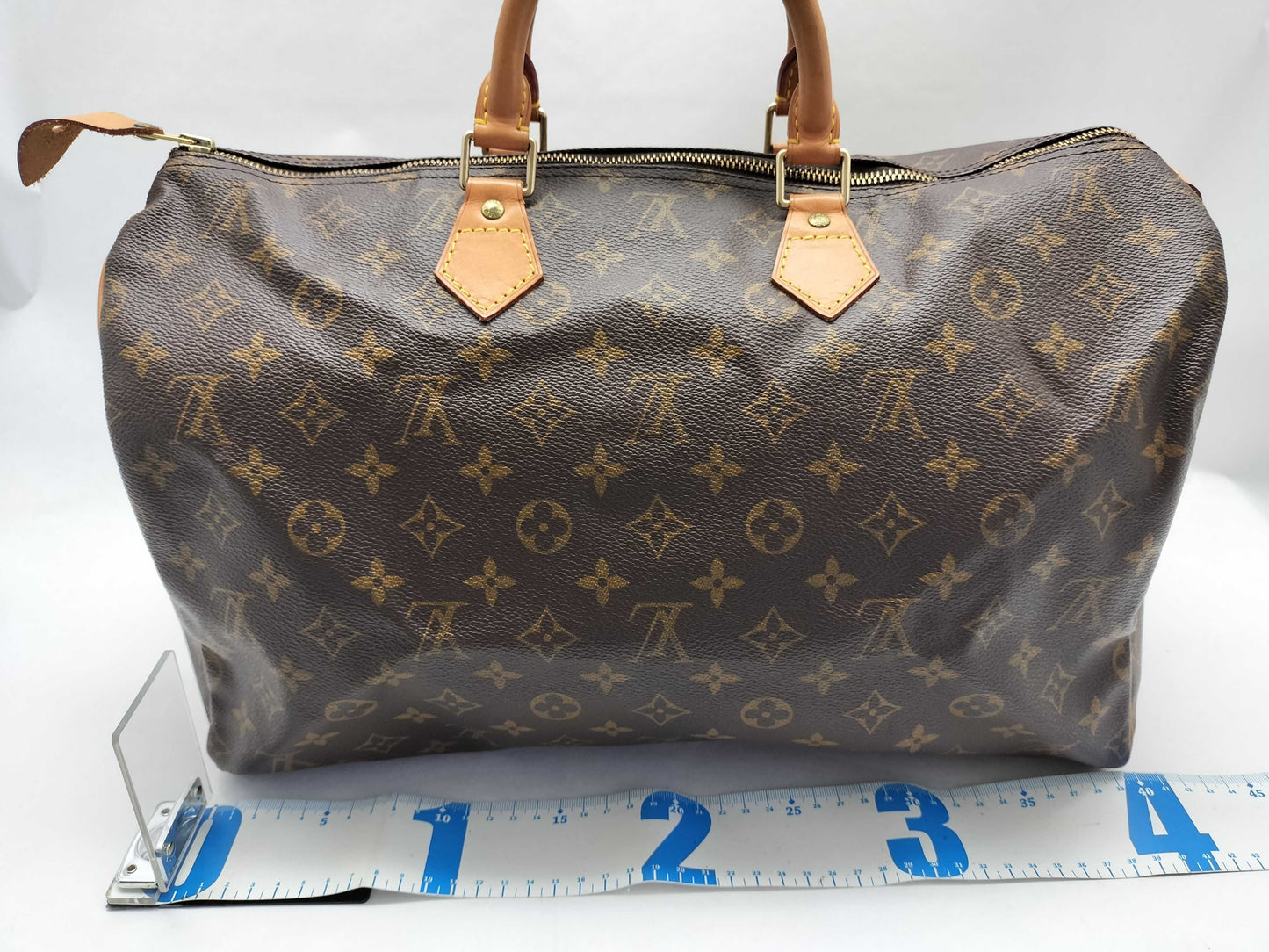 LOUIS VUITTON LOUIS VUITTON Monogram Louis Vuitton Monogram Speedy 40 Boston Bag